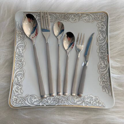 سرویس قاشق چنگال یونیک اصل آلمان 24 نفره 120 پارچه مدل کبریتی نقره ای