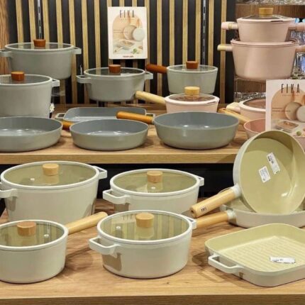 چرا سرویس قابلمه فیکا بهترین انتخاب برای آشپزخانه مدرن شماست؟ 2 سرویس قابلمه 7 پارچه فیکا-Fika